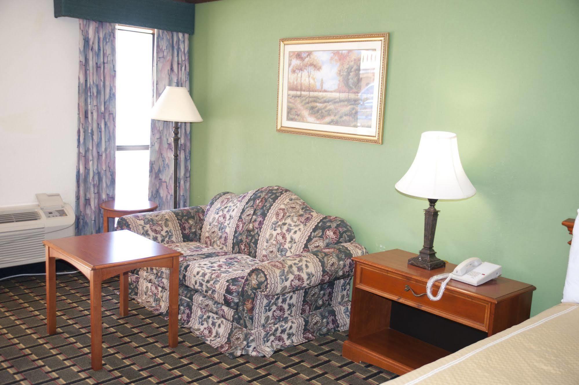 Victorian Inn & Suites Nacogdoches Εξωτερικό φωτογραφία